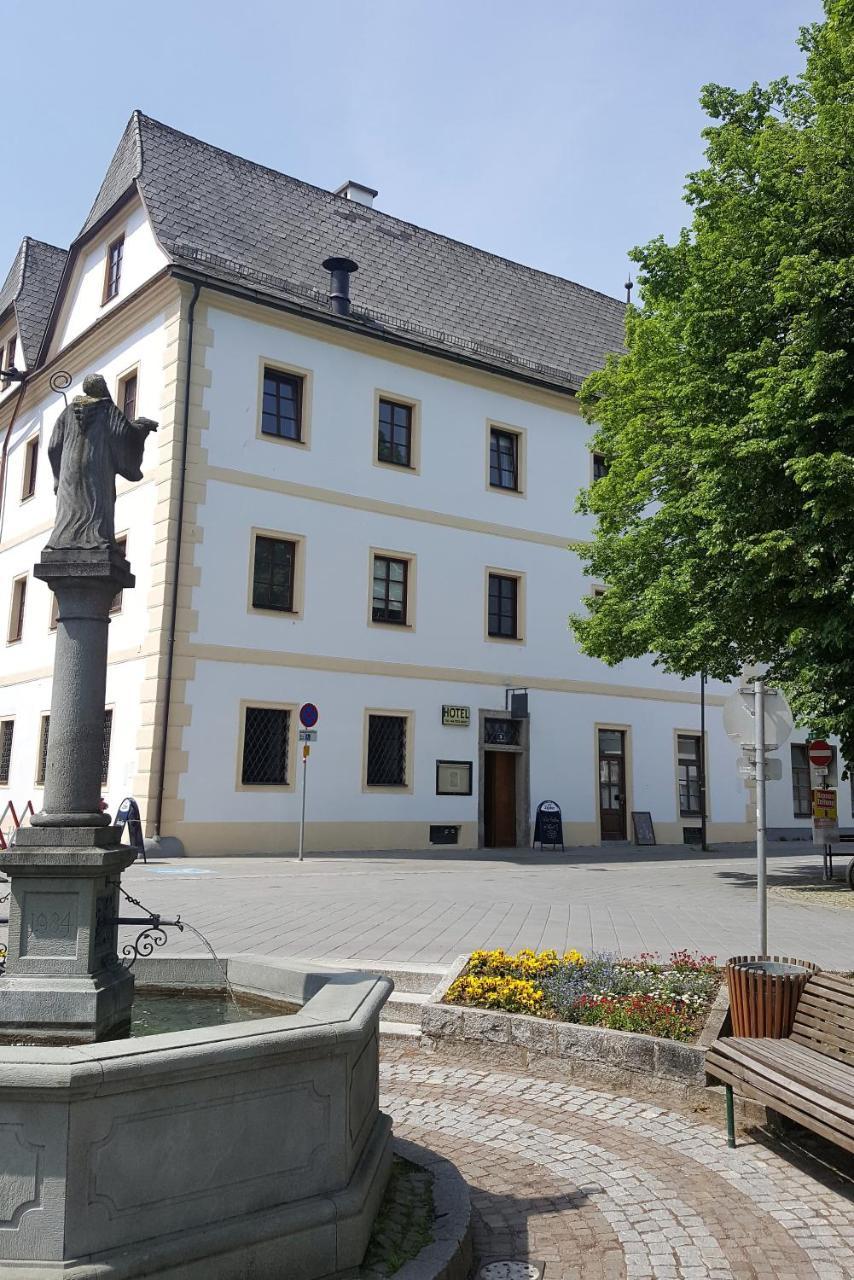 Stiftshotel Garsten Steyr Exterior foto